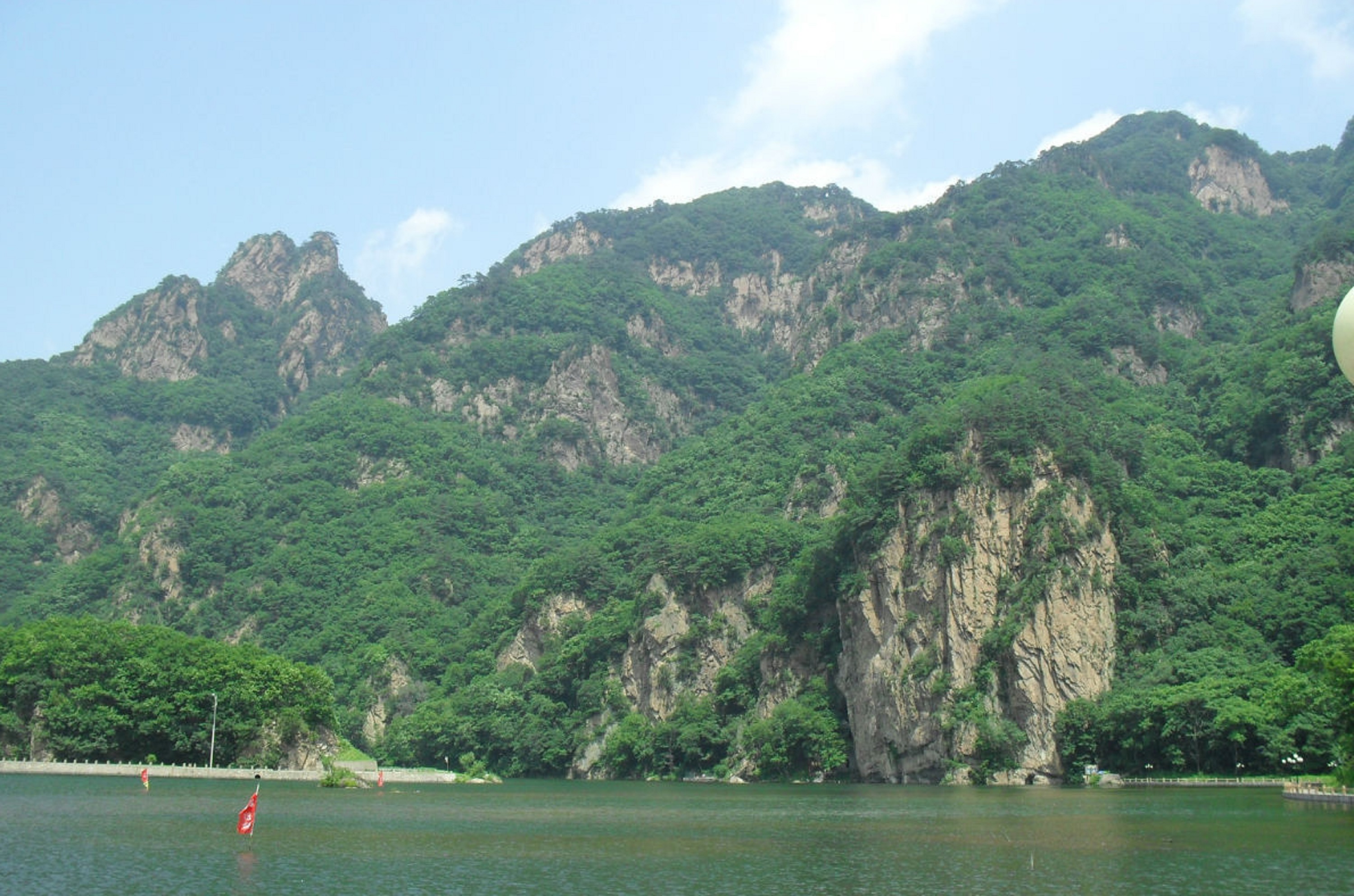 关门山水库风景区