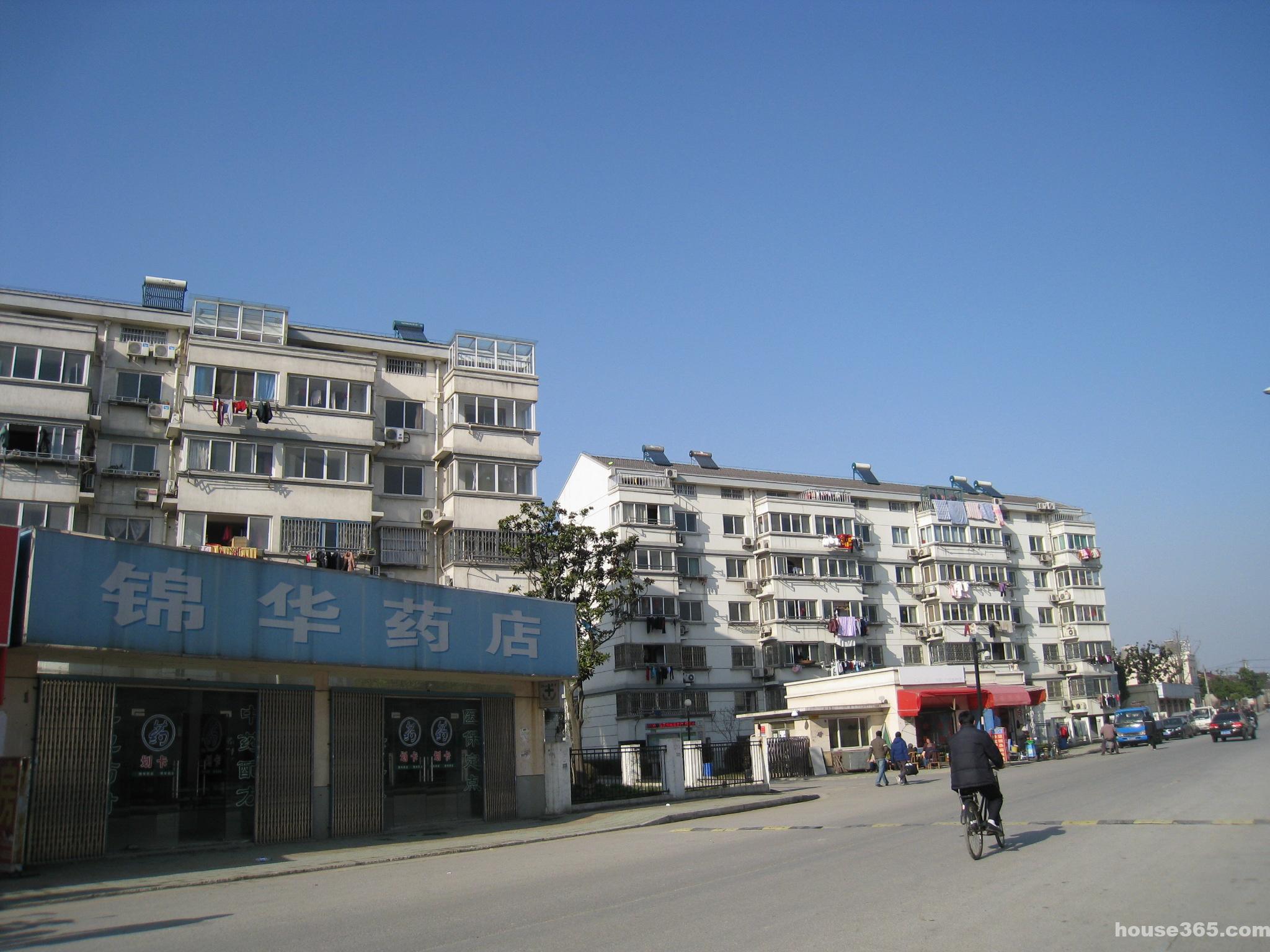  p>春馨苑为苏州古城区一居民小区.