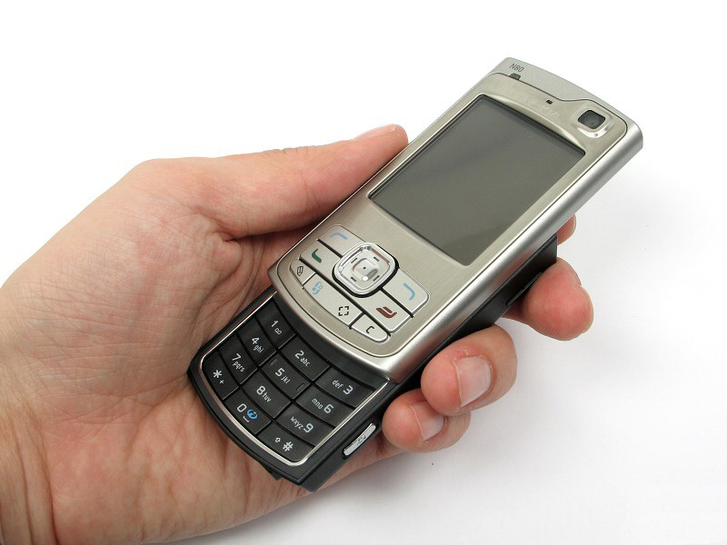  p>nokia n80是 a target="_blank" href="/item/诺基亚公司/10858444