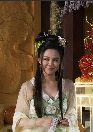  /a>》中的女主角,由 a target="_blank" href="/item/关悦/9067829"