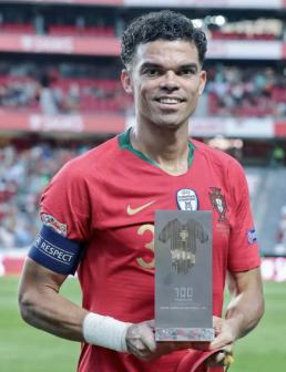 国家队百场纪念