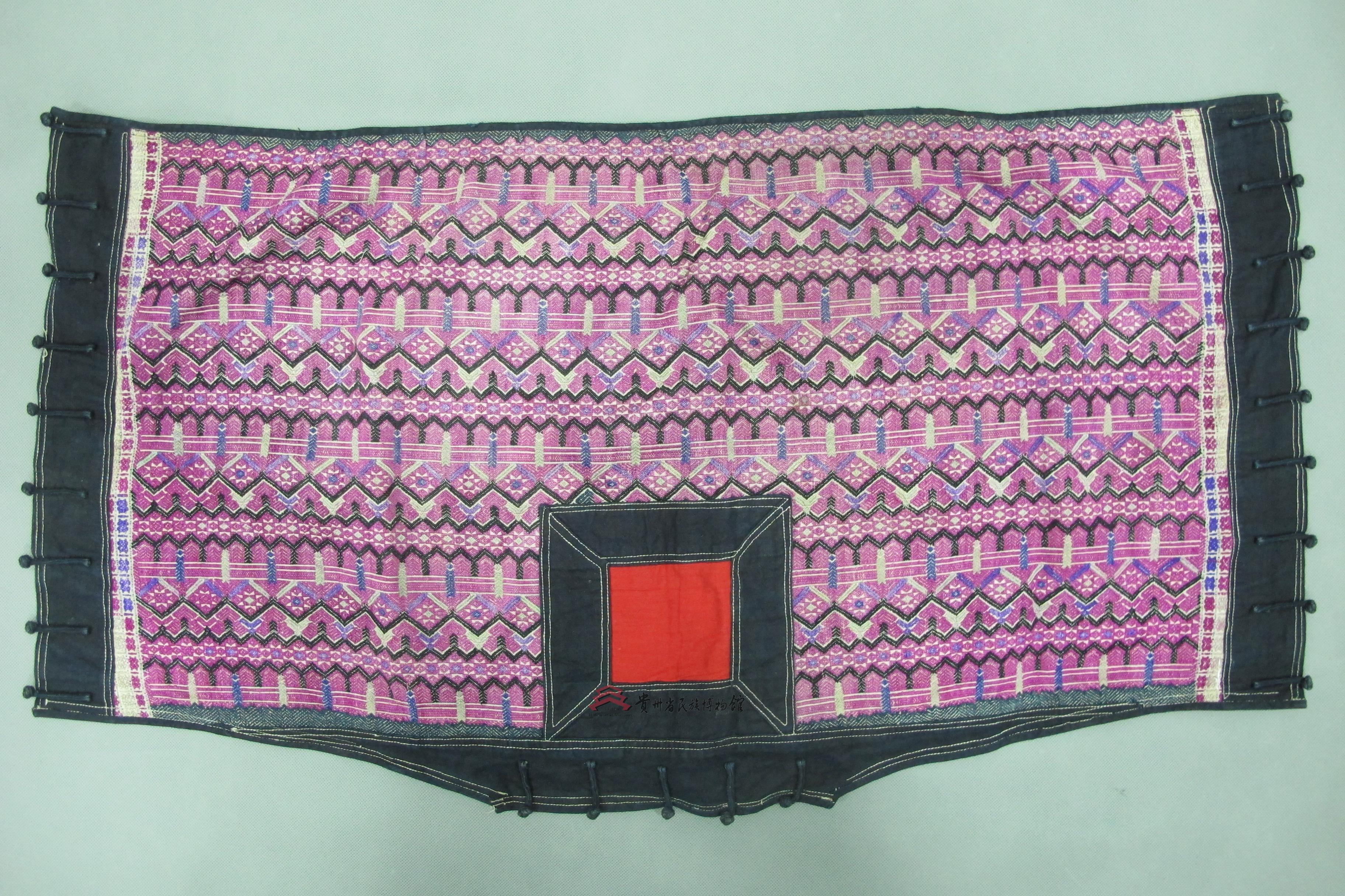 当代广西壮族织锦几何纹背带片