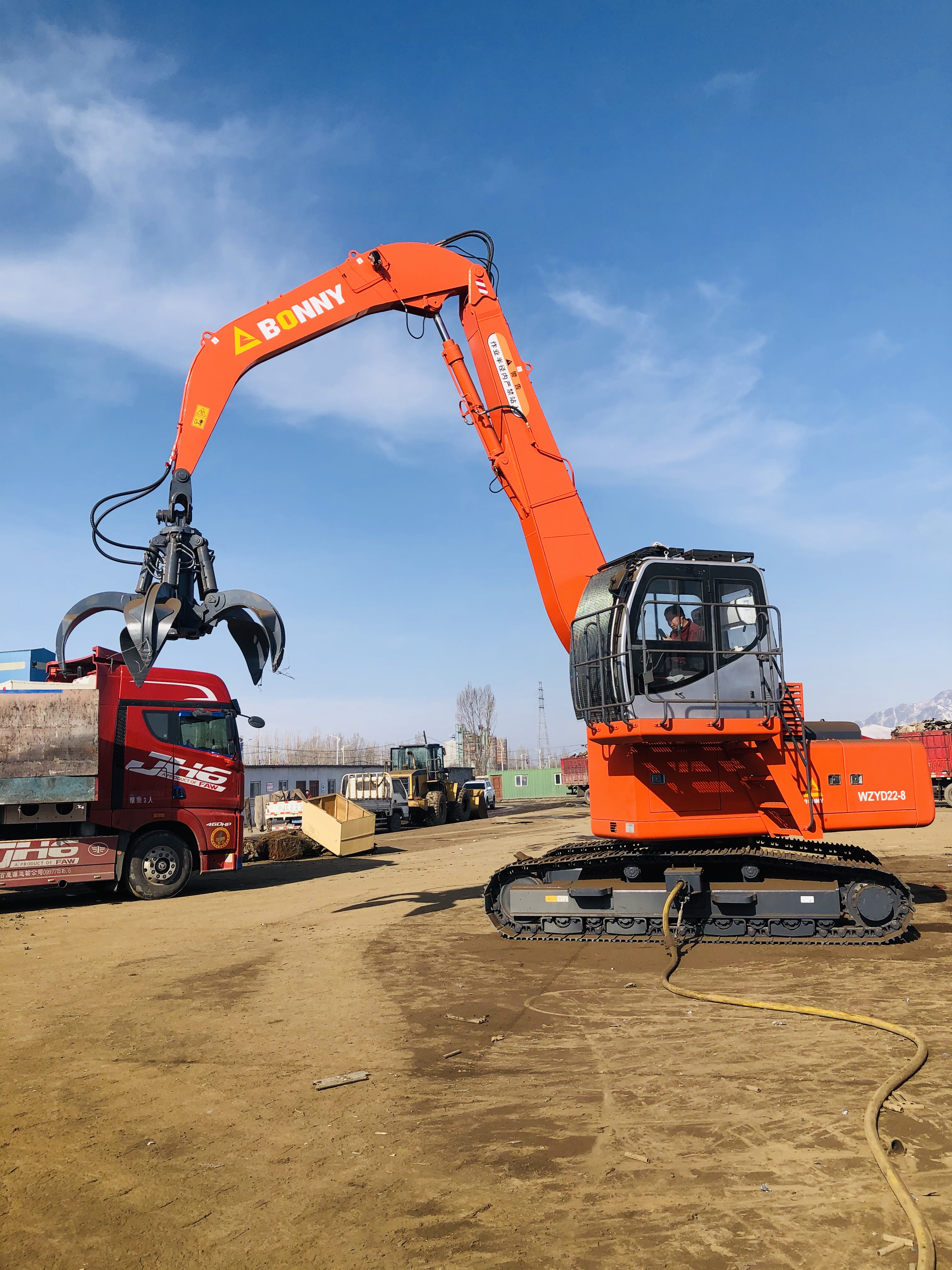  p>邦立的全称是 a target="_blank" href="/item/四川邦立重机有限