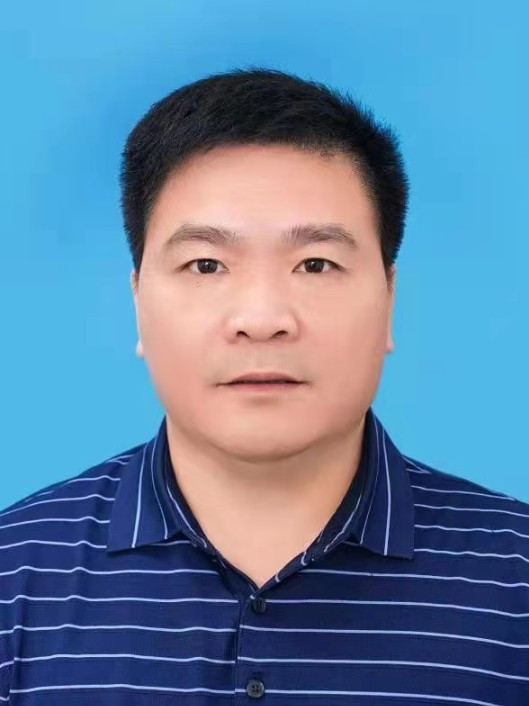 杨雪峰