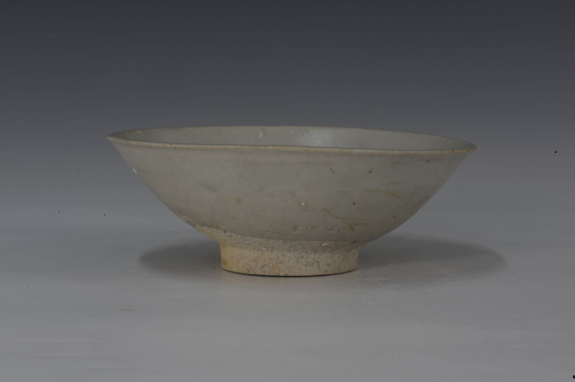 南宋青白釉划花瓷碗