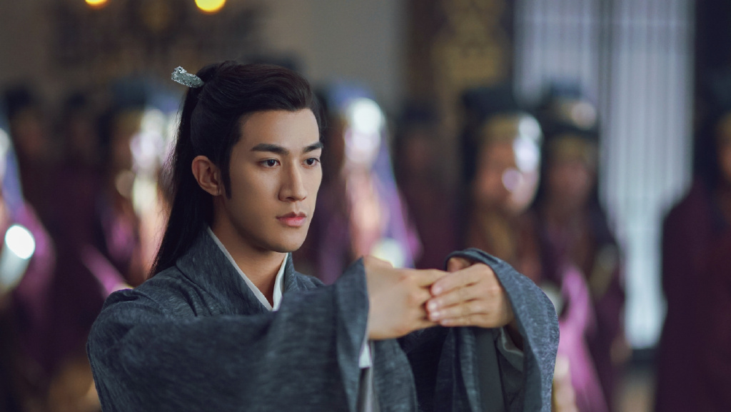 tsu">无忧,电视剧《 a target="_blank" href="/item/白发/23406157"