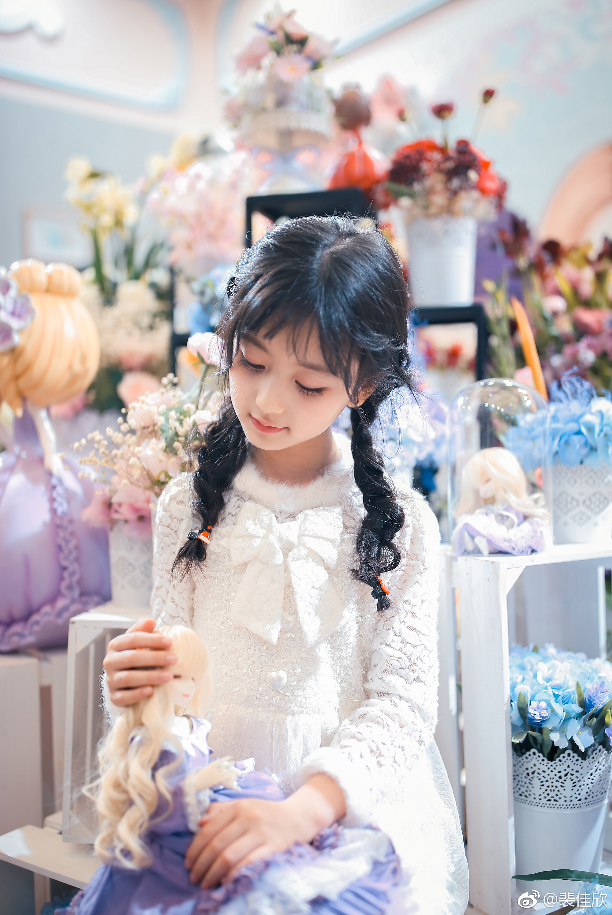  p>裴佳欣,2009年10月28日出生于安徽省滁州市,中国内地女演员,模特.