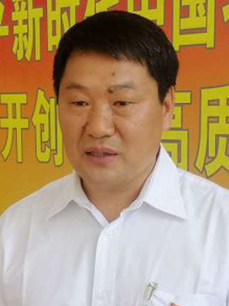 邱明,男,现任云南省临沧市委常委.