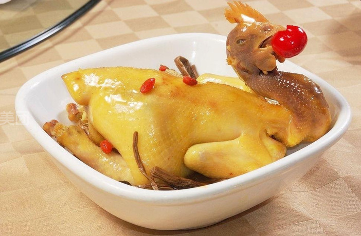 药膳蒸鸡