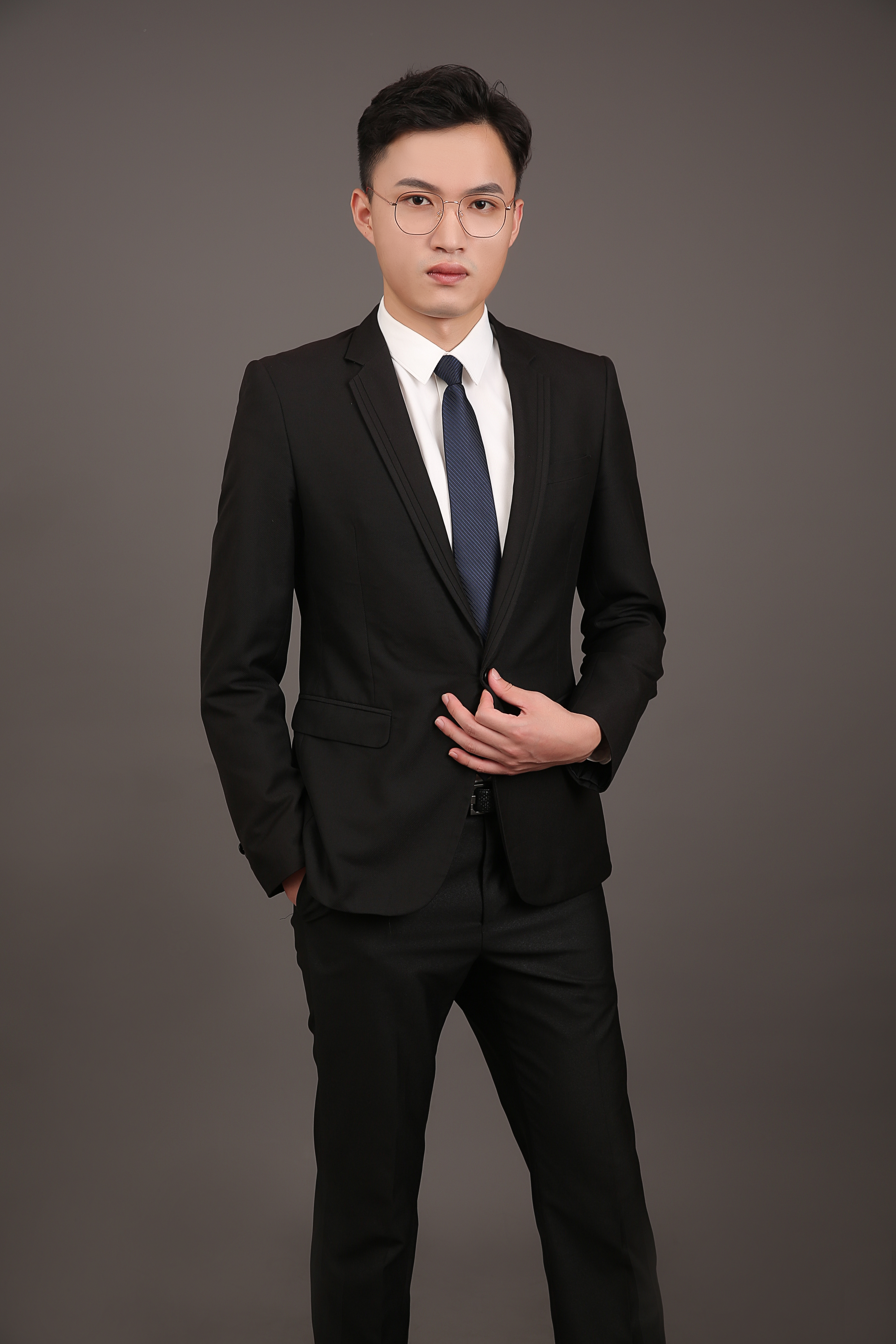 沈铁成,男,<span class="ref" data