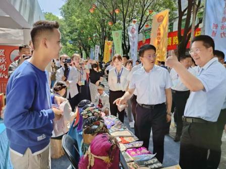 贺强（剪纸艺术家、非物质文化遗产传承人）_百度百科