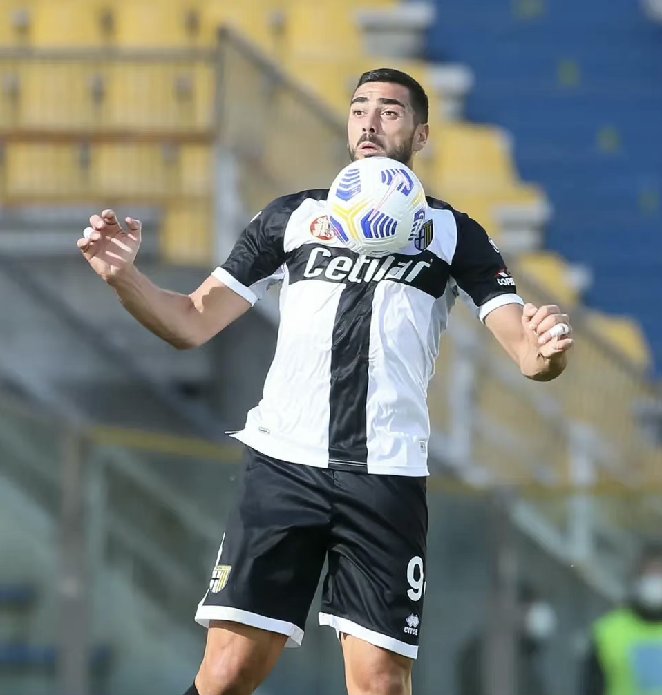 格拉齐亚诺·佩莱