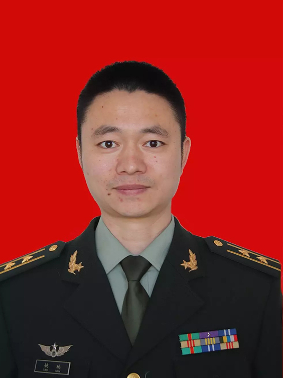  /p> p>现任陆军航空兵学院某飞行训练旅副团职飞行教员,一级飞行员