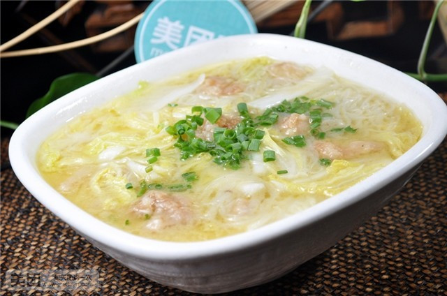 酥肉粉丝汤