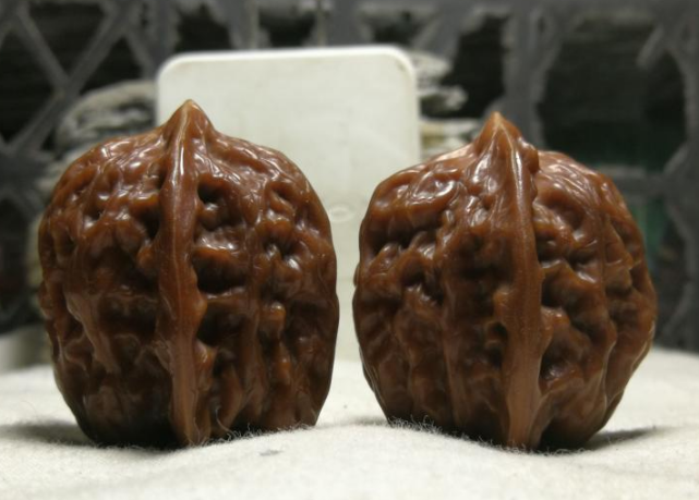 文玩核桃中的“王者”到底是谁？_百科TA说