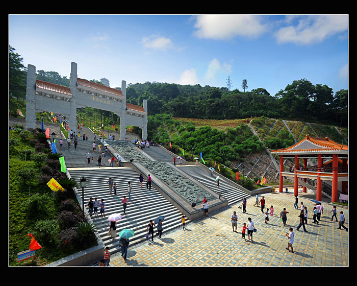 0ox">华佗山公园位于 a target="_blank" href="/item/中山市/214338"