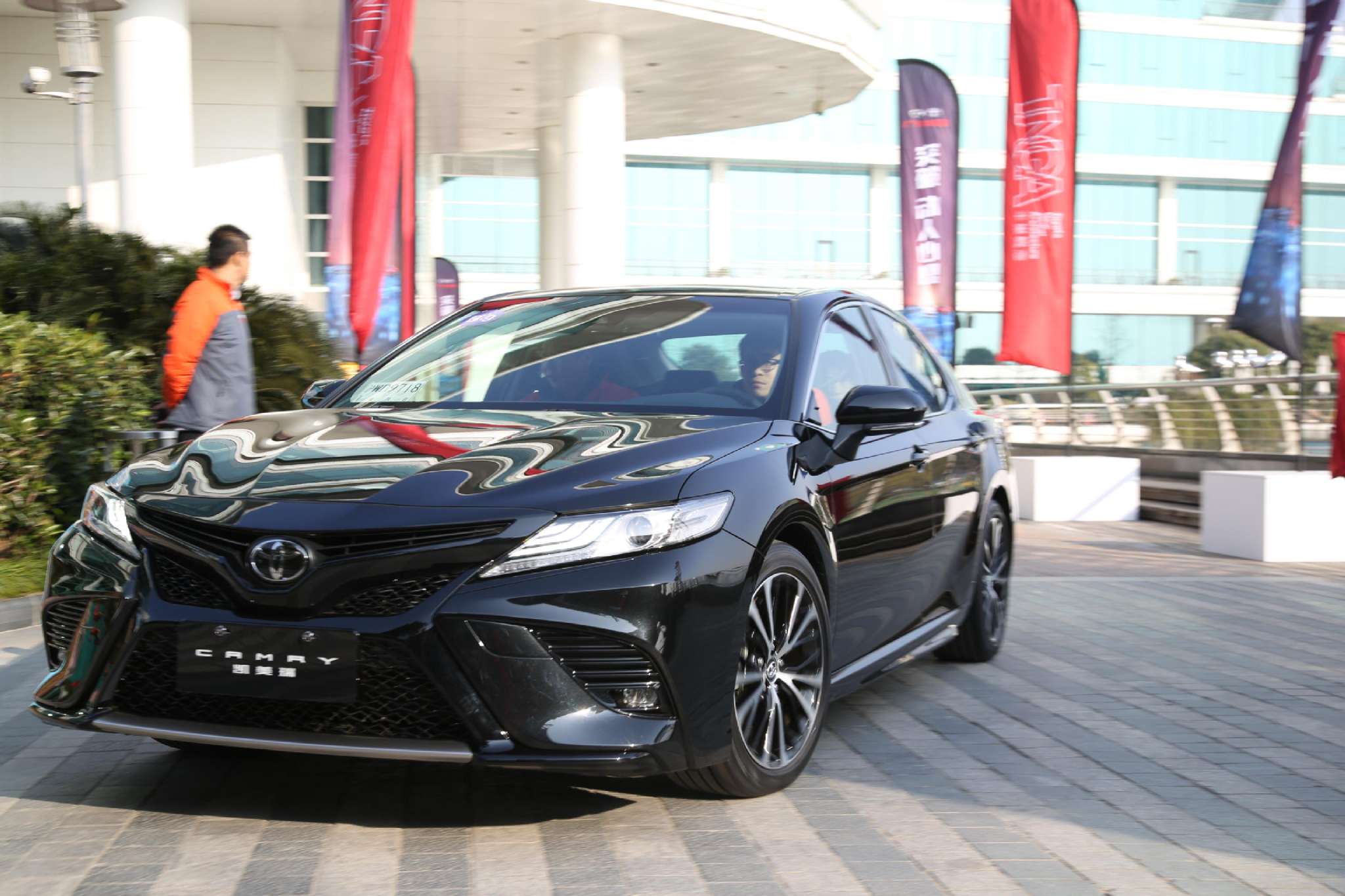  p>凯美瑞是 a target="_blank" href="/item/广汽丰田/3960547" data