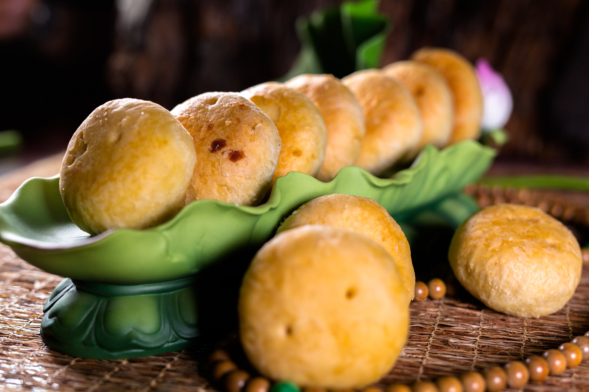  p data-id="gn3bqt91n3">五台山素饼,五台山特产. /p>