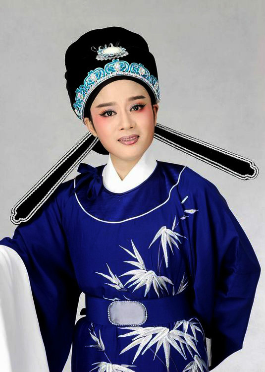 王一敏,原 a target="_blank" href="/item/福建省芳华越剧团/9913630