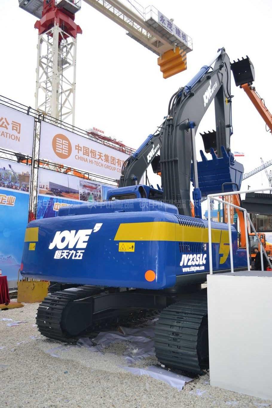 恒天九五jv235lc康明斯挖掘机