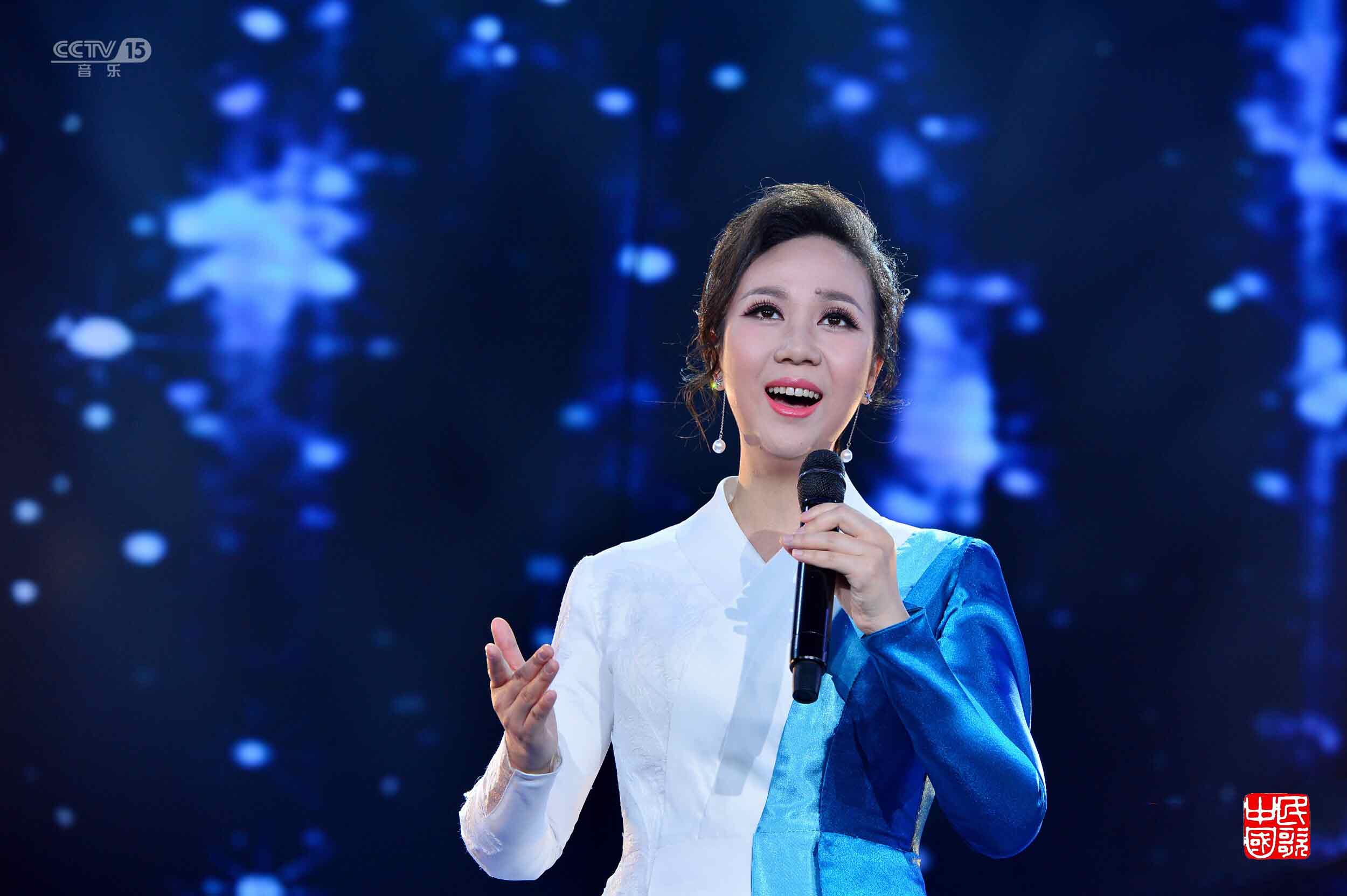  p data-id="gnbulbbrfj">黄璐,中国女高音歌唱家,出生于湖南省怀化市