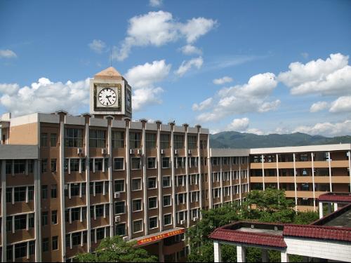 清远市阳山中学