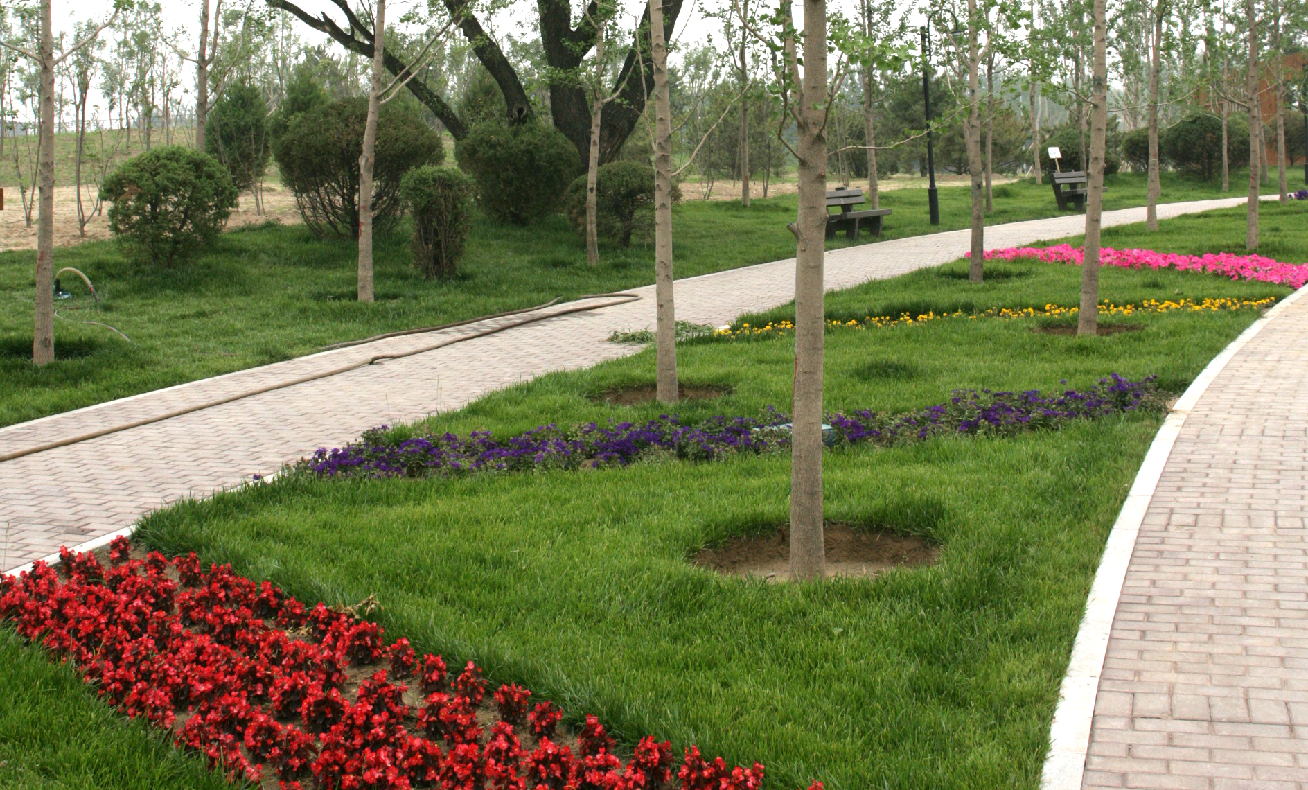  p>万丰公园地属北京市 a target="_blank" href="/item/丰台区