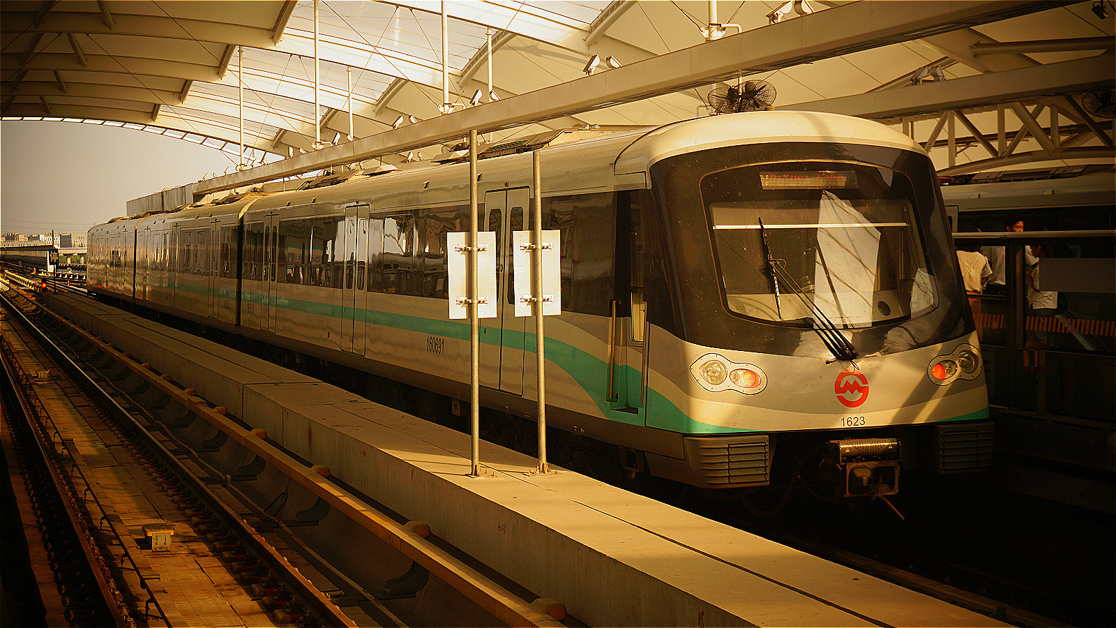 上海地铁11号线南段