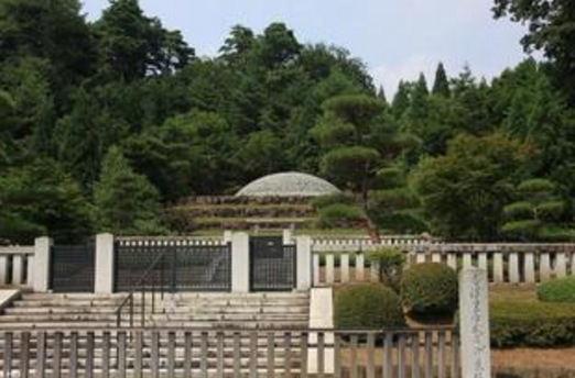 日本历代天皇陵园