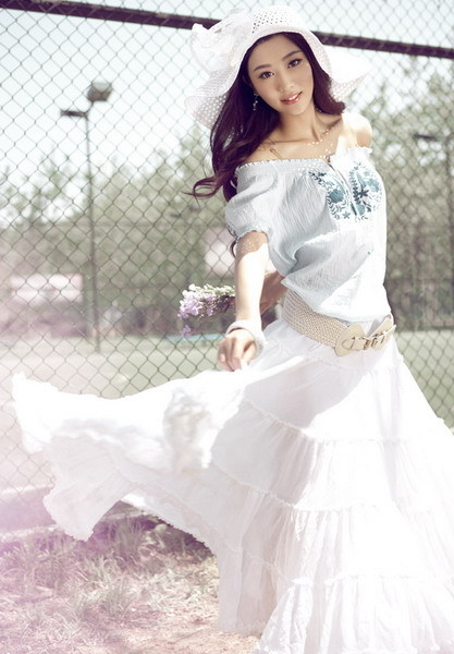  p>刘紫欢,毕业于 a target="_blank" href="/item/中央戏剧学院">