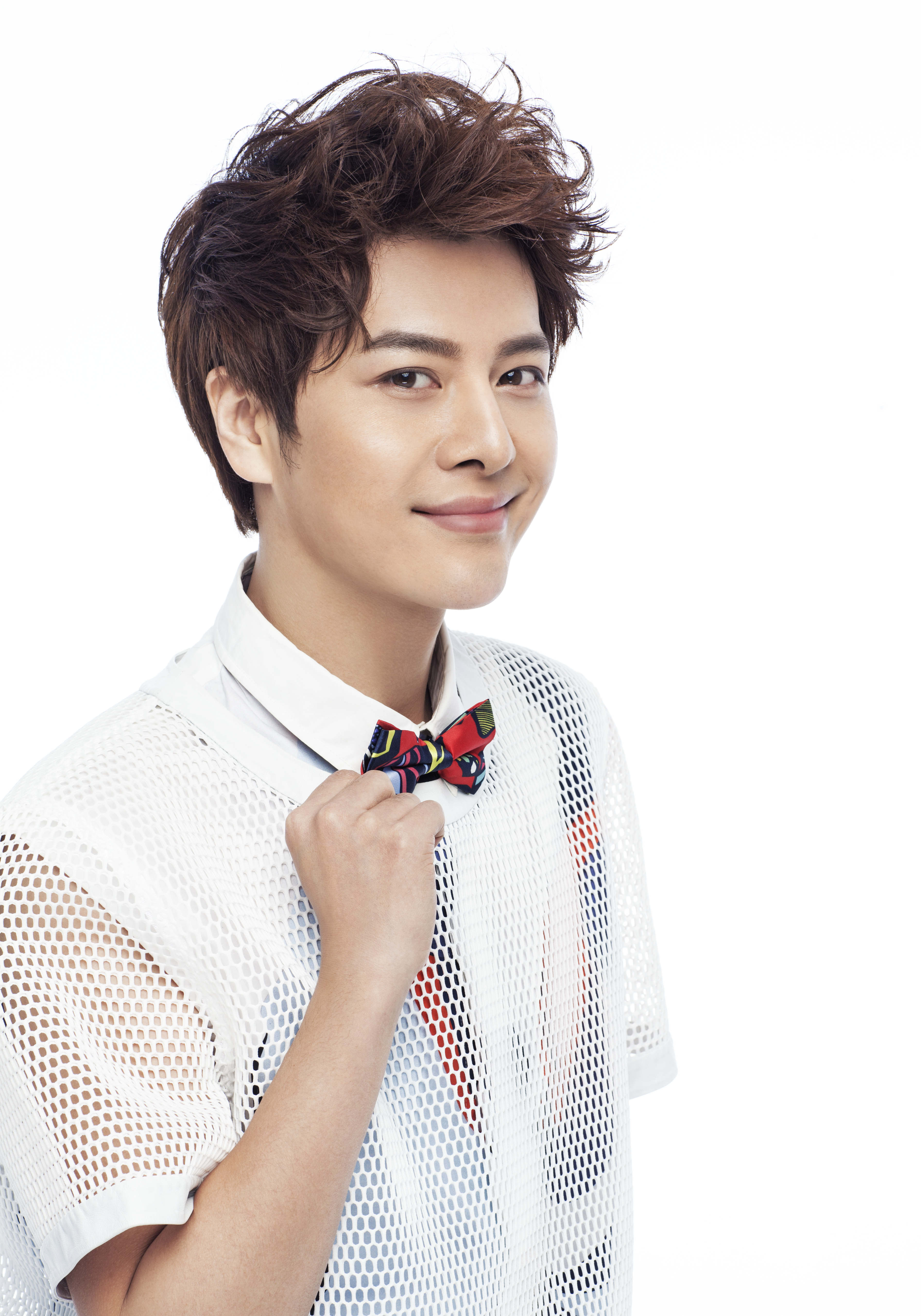 原名徐垚,1983年4月17日出生于山东省济南市,中国内地男演员,毕业于 a