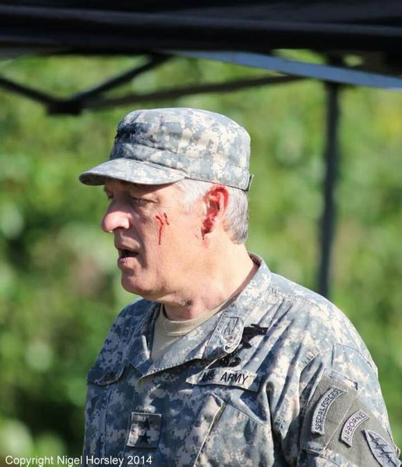 a>娱乐和 a href="#">华纳兄弟 /a>电视公司合作出品的科幻电视连续剧