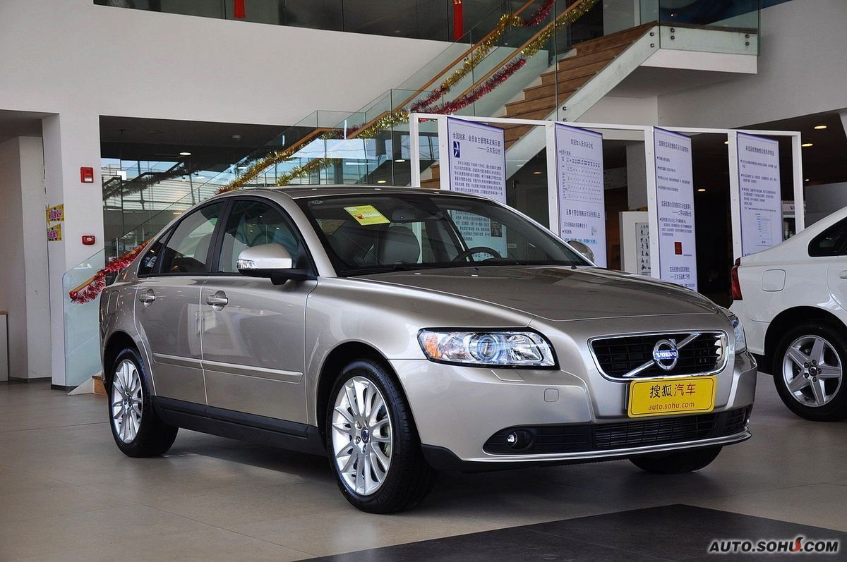 沃尔沃s40