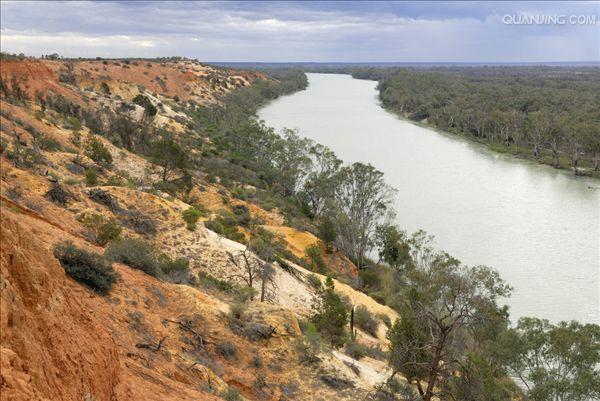  p>墨累河是 a target="_blank" href="/item/澳大利亚/146759" data