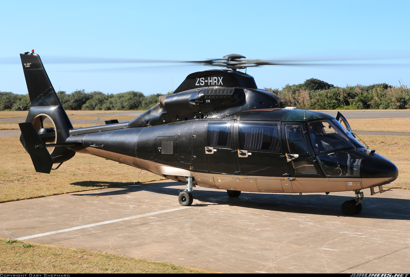 target="_blank" href="/item/直升机/431626" data-lemmaid="431626"