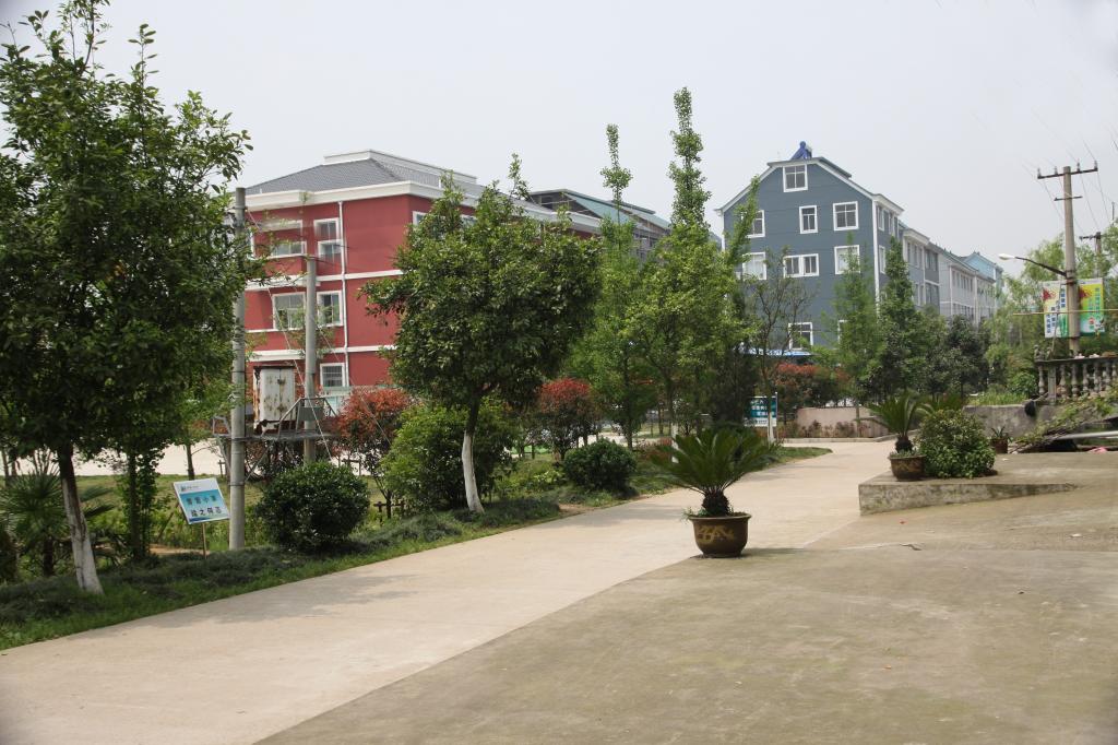  p>江山市清湖街道花园岗村是个 a target="_blank" href="/item/水库
