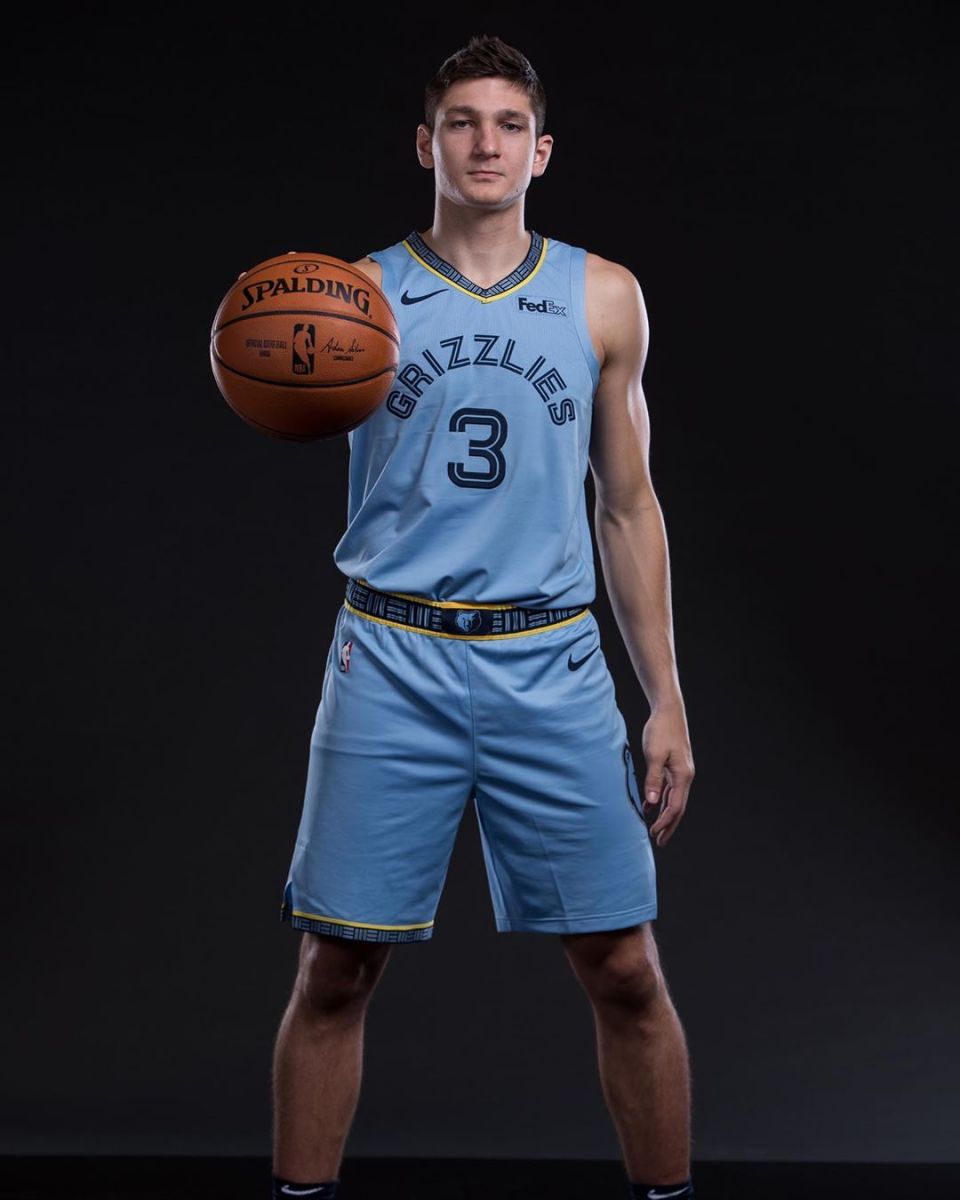  p>格雷森·艾伦(grayson allen),1995年10月8日出生于美国 a target=