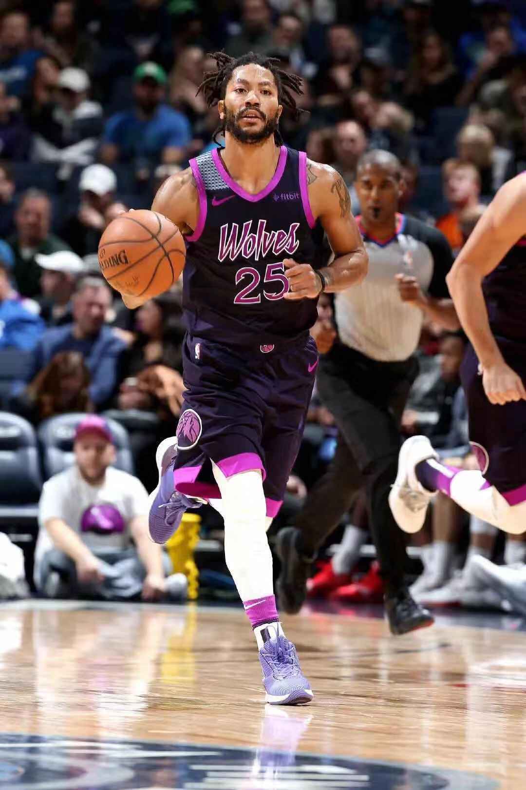  p>德里克·罗斯(derrick rose),1988年10月4日出生于美国 a target="