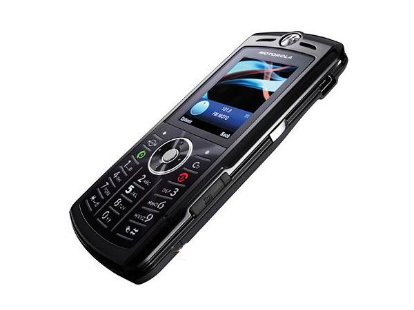  p>摩托罗拉l72是摩托罗拉2007年上市的一款拥有着超薄的锐薄机身