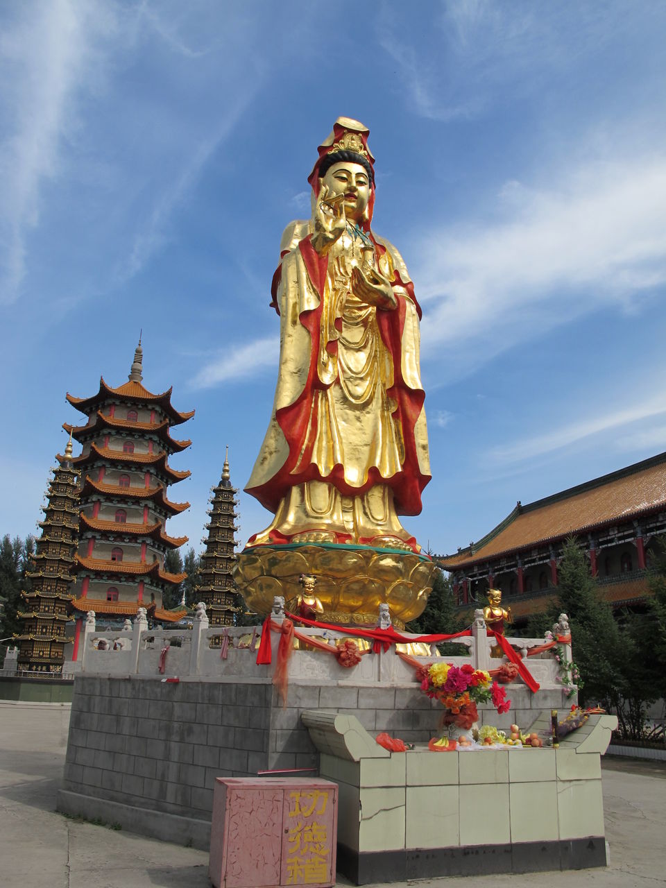  p>双城观音寺位于黑龙江哈尔滨市双城区优良胡同,始建于清光绪二十六