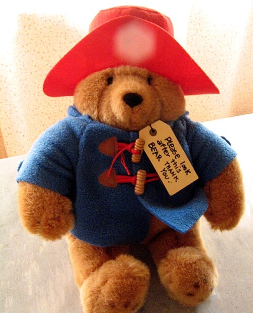  p>这只叫 a data-lemmaid="12518837">帕丁顿 /a>的小熊在英国 a