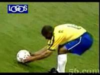 即 a href="#" data-lemmaid="8235852">禁区内间接任意球 /a>