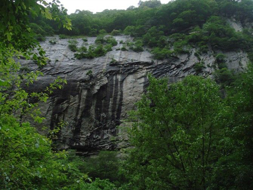  p data-id="gnansko1i3">泼墨山是秦岭主峰太白山景观之一.