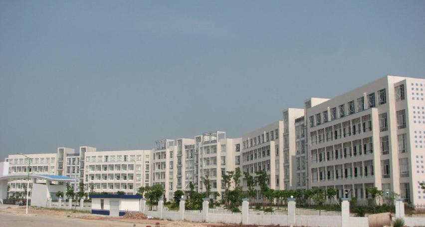  p>钦州市第一中学( i>qinzhou no.