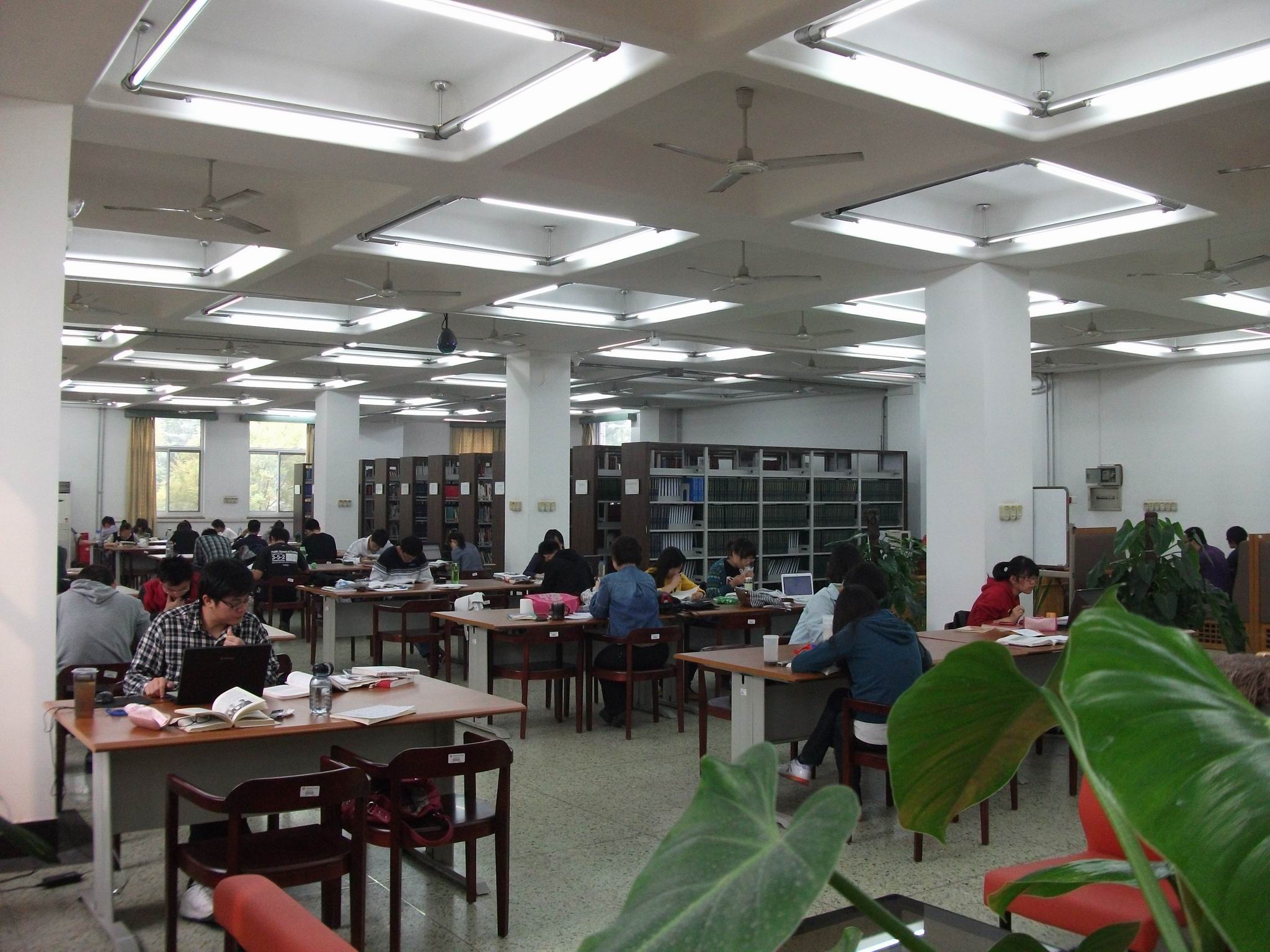  p></p></a>曲阜师范大学图书馆始建于 a target="_blank" href="/item/1955年