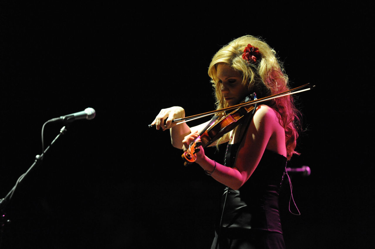  p>alison krauss 是当今 a target="_blank" href="/item/美国