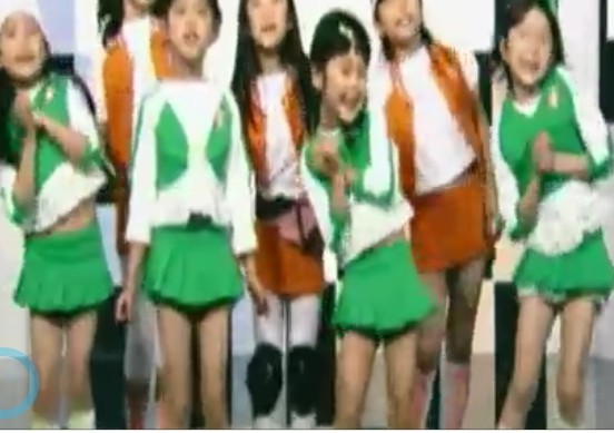  p>《love song》是         填词,         谱曲,韩国七公主演唱的一