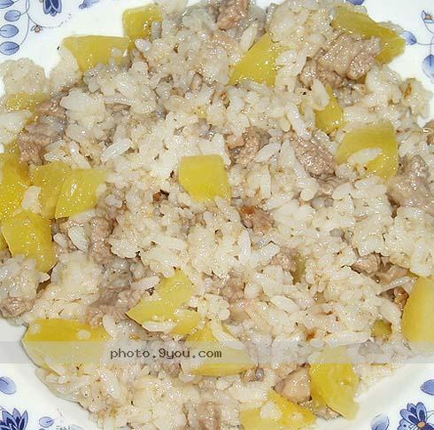 菠萝牛肉炒饭