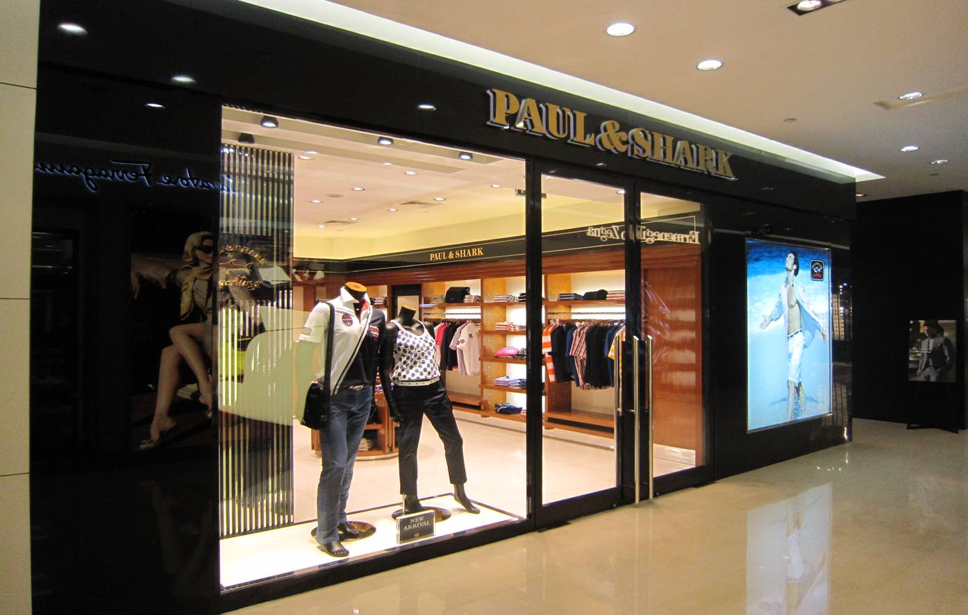 华宇国际精品商厦是太原市第一家shopping mall型的精品购物广场,它的