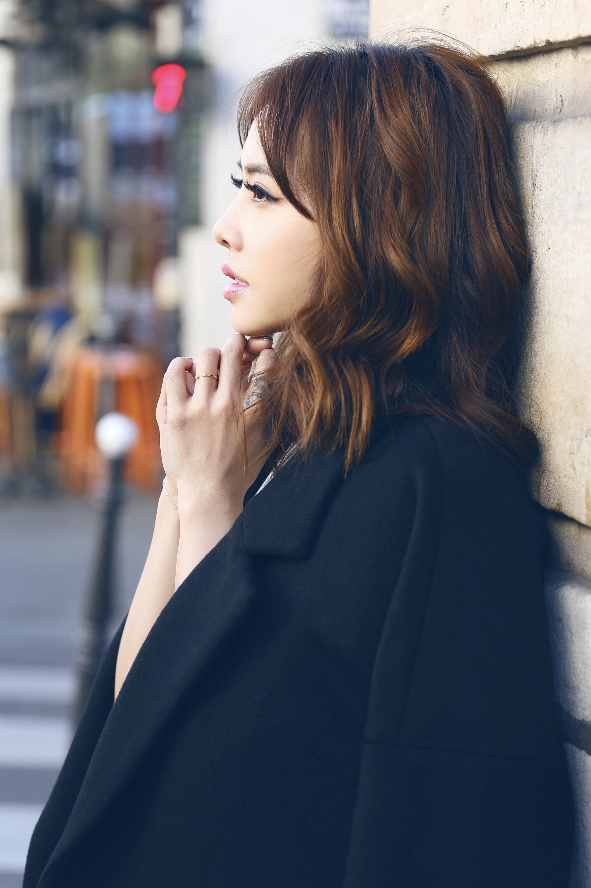  p>蔡依林(jolin tsai),本名蔡依翎,曾用名蔡宜凌,1980年9月15日出生